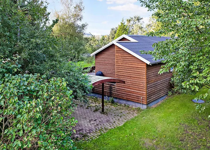 Scenic Summer House 600 Meters From Sandy Asnæs