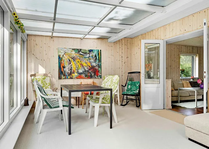 Scenic Summer House 600 Meters From Sandy Vakantiehuis