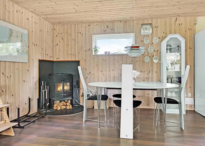 Vakantiehuis Scenic Summer House 600 Meters From Sandy Asnæs